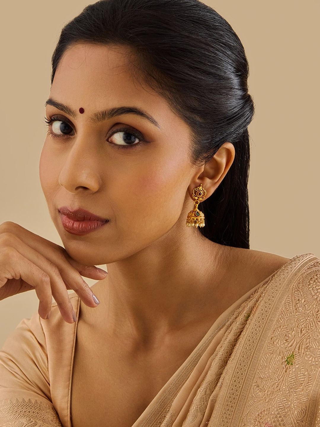 

Kushal's Fashion Jewellery 92.5 Pure Silver Gold-Plated Stone Studded & Beaded Jhumkas