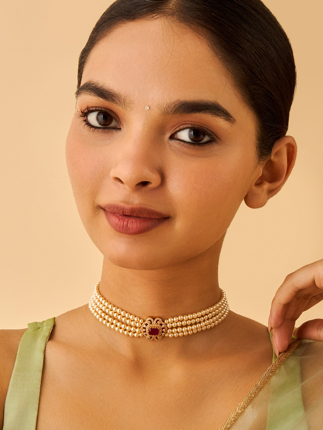 

Kushal's Fashion Jewellery 92.5 Pure Silver Gold-Plated Stone Studded & Beaded Necklace