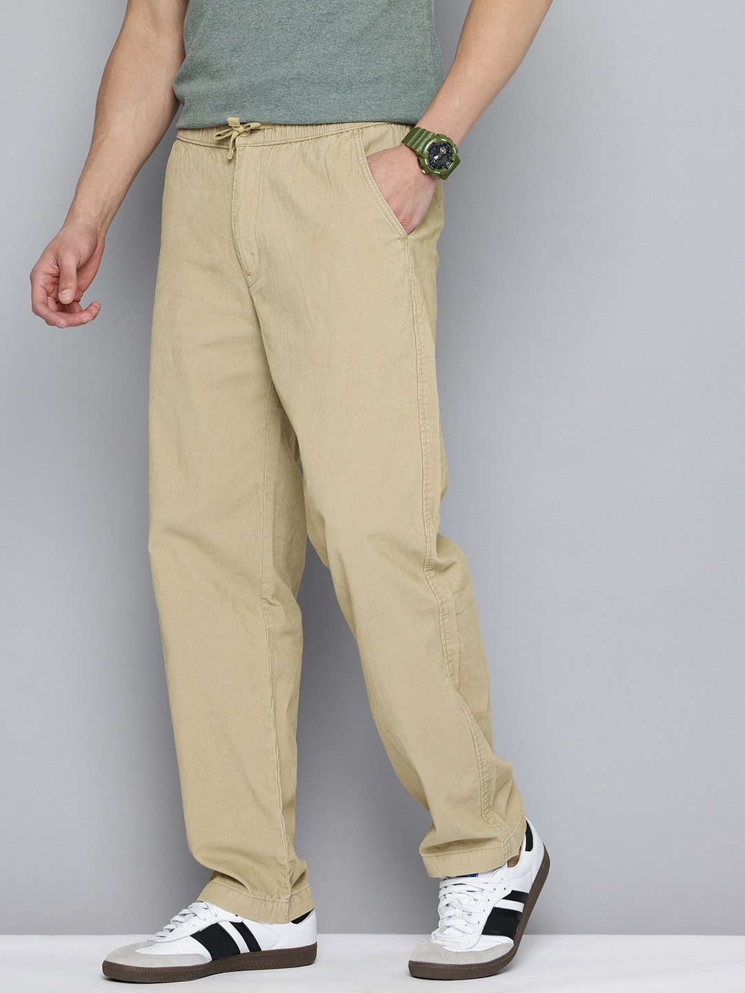 

Levis Men Pure Cotton Corduroy Chinos Trousers, Beige