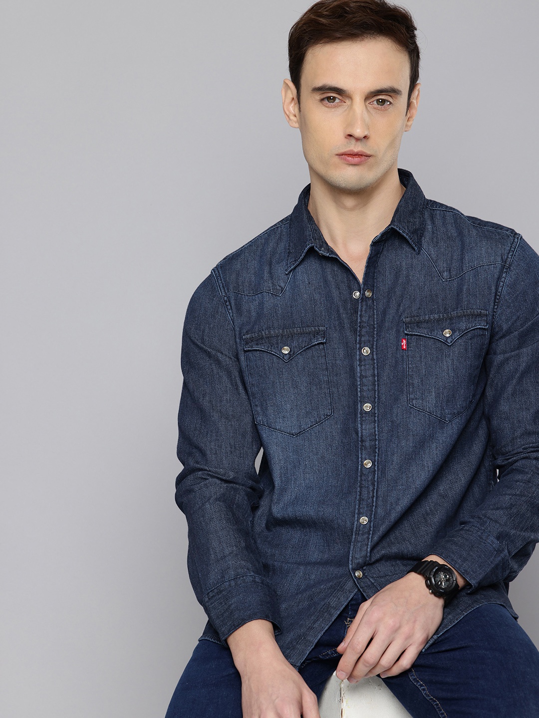 

Levis Pure Cotton Slim Fit Chambray Casual Shirt, Navy blue