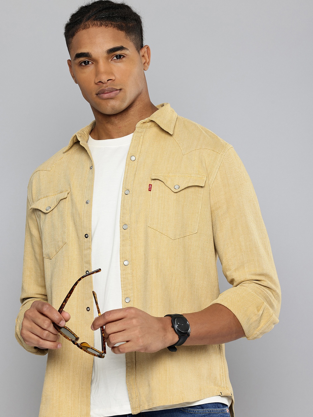 

Levis Slim Fit Spread Collar Casual Shirt, Beige