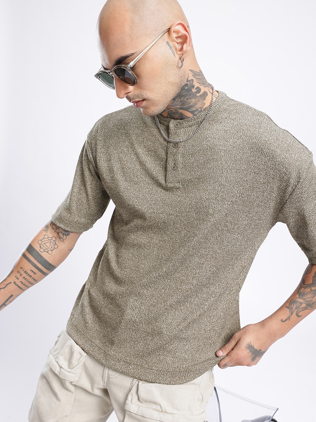 

glitchez City Swagger Henley Neck Oversized T-shirt, Olive