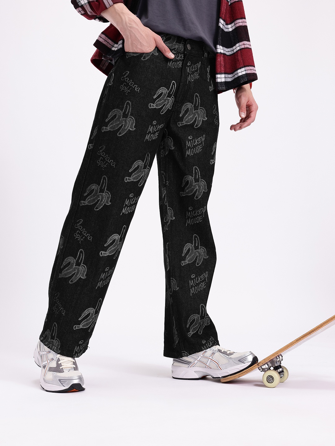 

Kook N Keech Men Straight Fit Mickey Mouse Printed Pure Cotton Jeans, Black