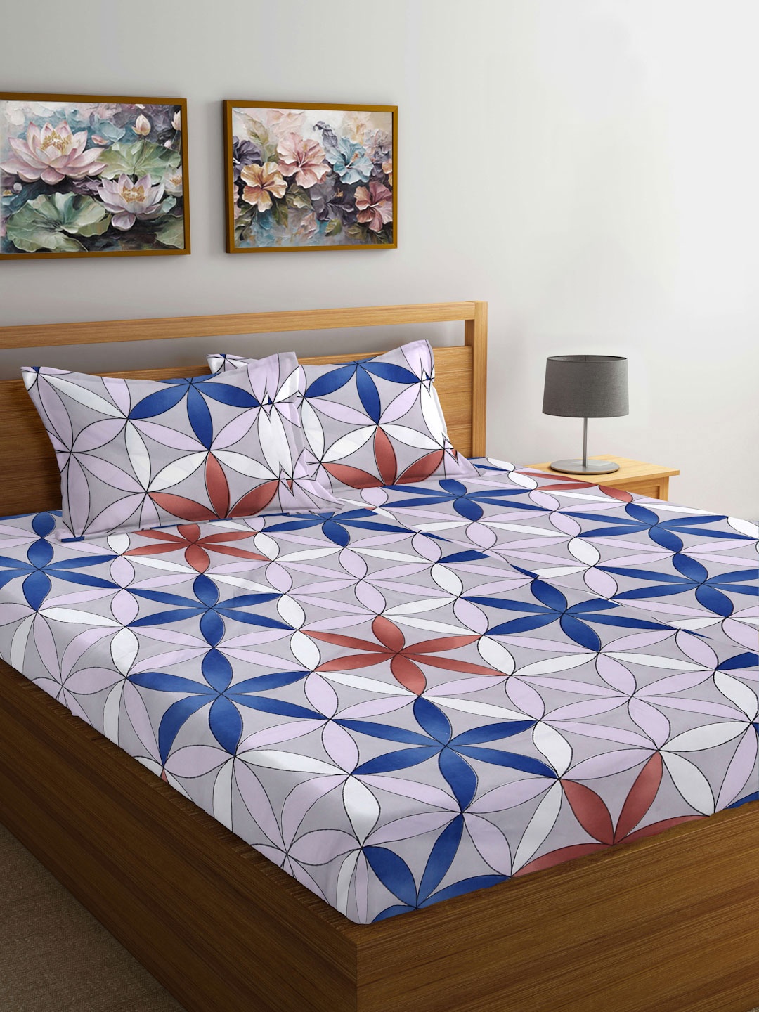 

FABINALIV Blue & White Geometric Printed 300 TC King Bedsheet Set 2.50 m X 2.25 m