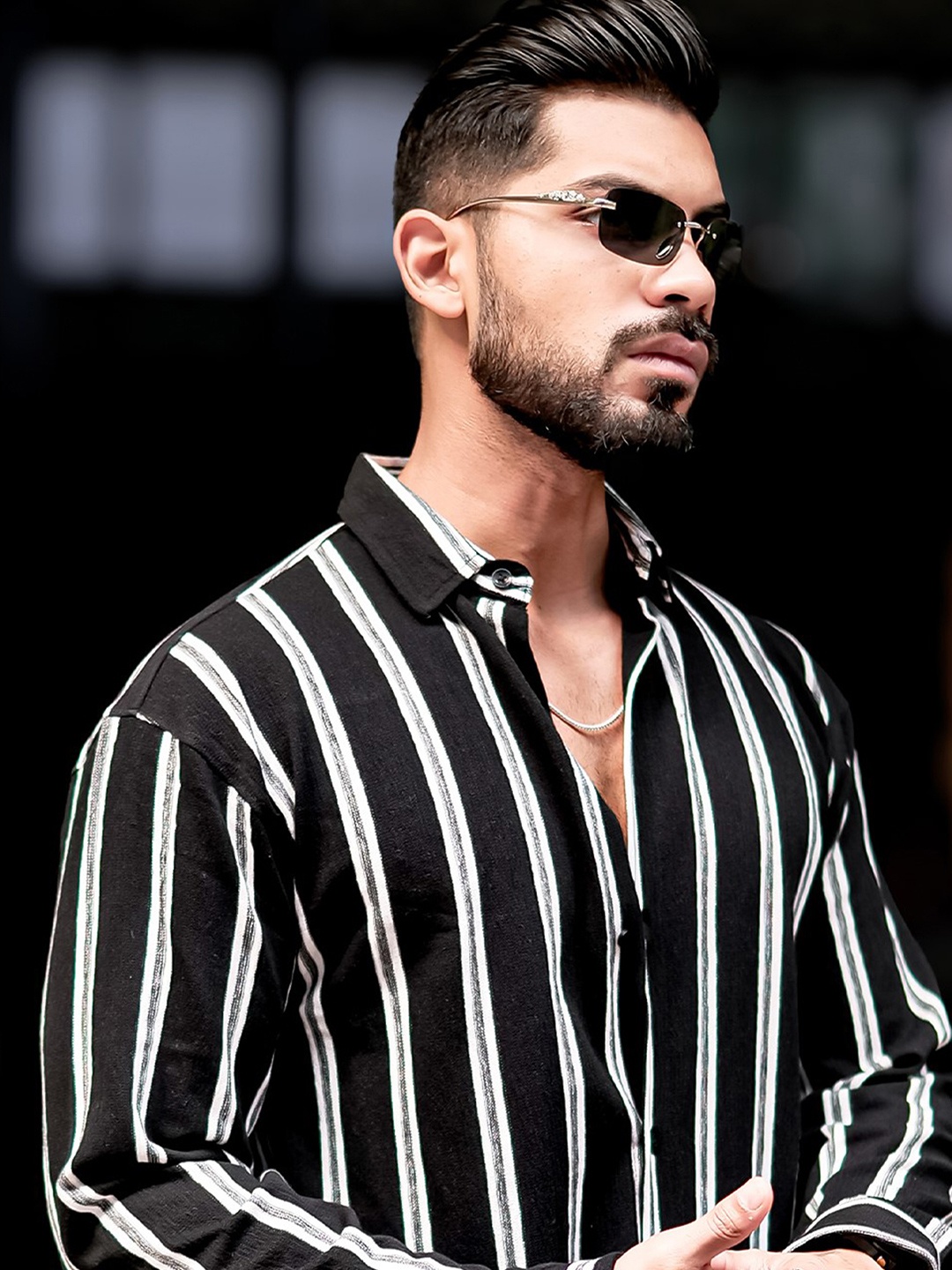 

Maniac Men Comfort Spread Collar Vertical Striped Cotton Casual Shirt, Black
