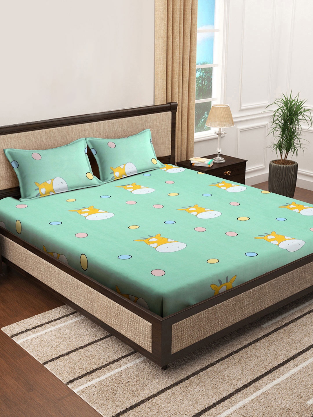 

FABINALIV Green & Yellow Cartoon Characters 300 TC King Bedsheet Set-2.50 m X 2.25 m