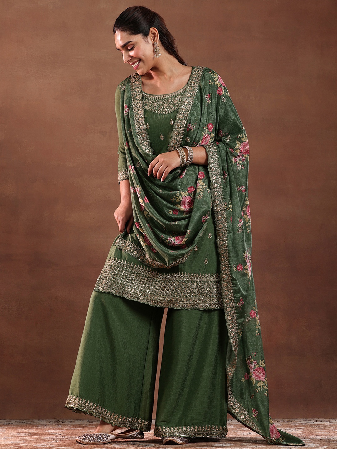 

Libas Green and Gold Floral Embroidered Sequinned Straight Kurta with Palazzo & Dupatta