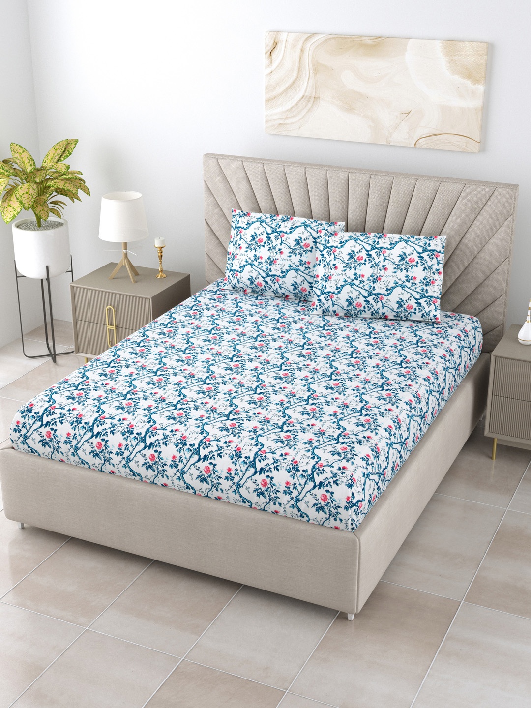 

BOMBAY DYEING Florentine Blue Floral Cotton 144 TC King Bedsheet Set 2.74 m x 2.74 m