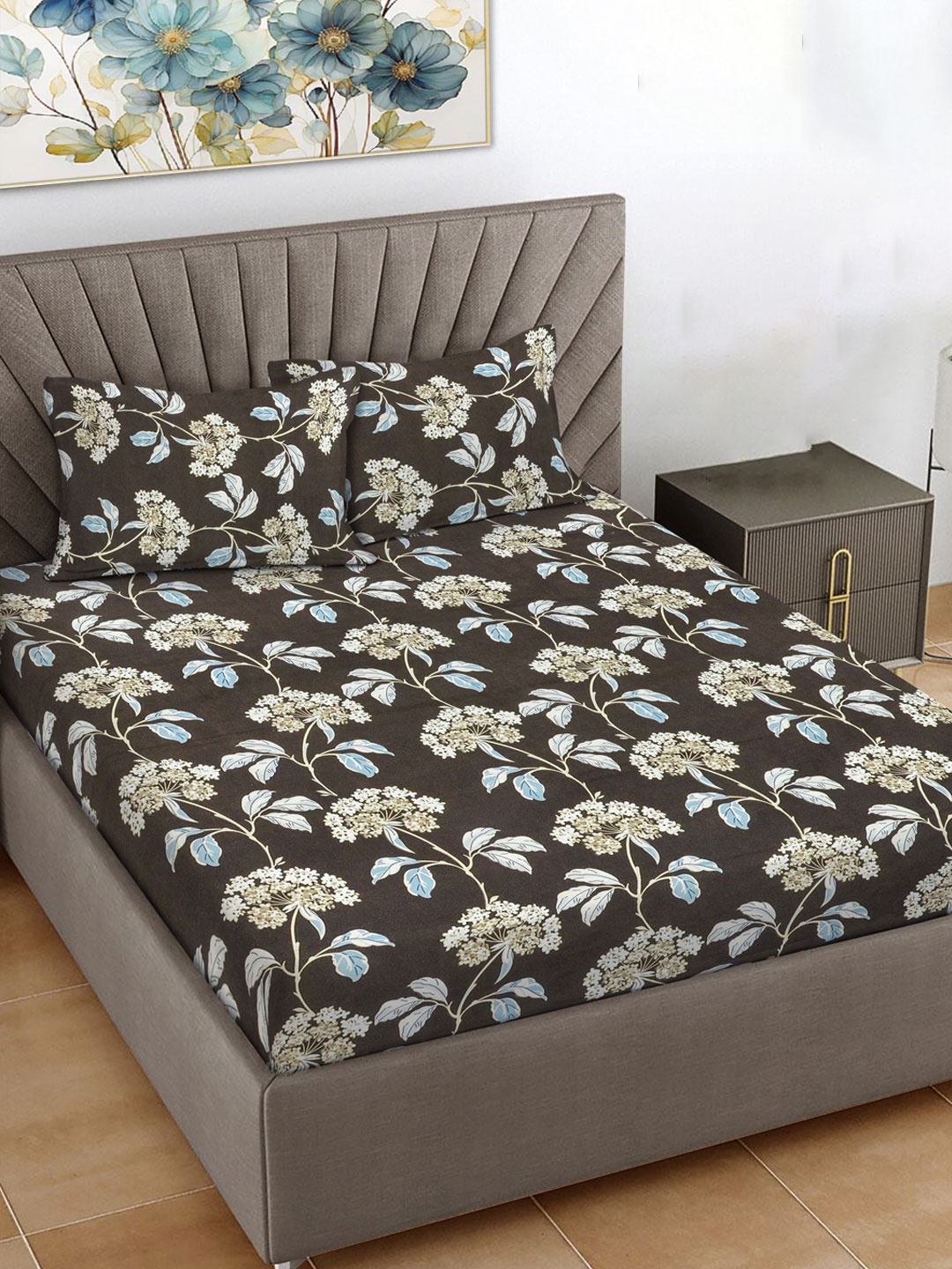 

FABINALIV Brown & Beige Floral Printed 300 TC King Bedsheet Set 2.50 m X 2.25 m