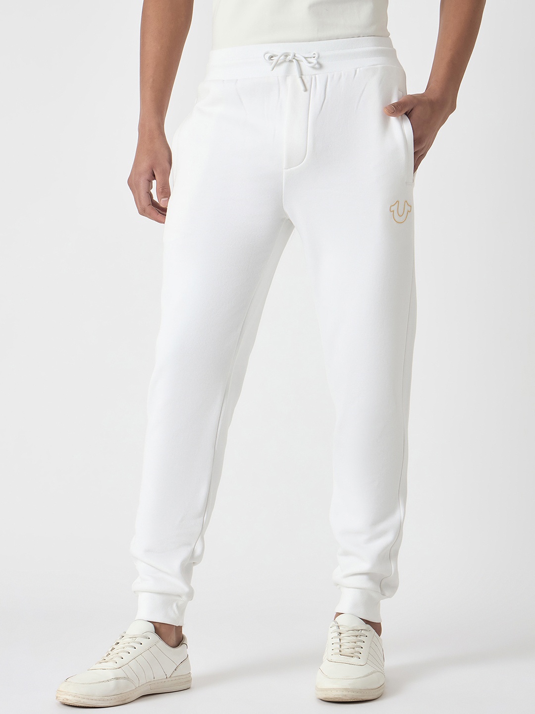 

True Religion Men Cotton Regular Fit Mid Rise Joggers, White