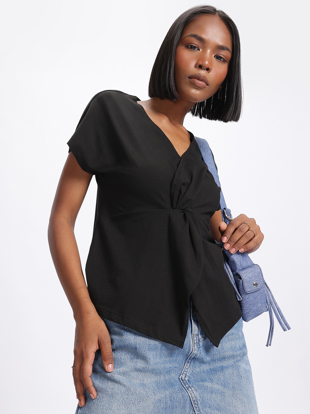 

glitchez Extended Sleeves Twisted Wrap Top, Black