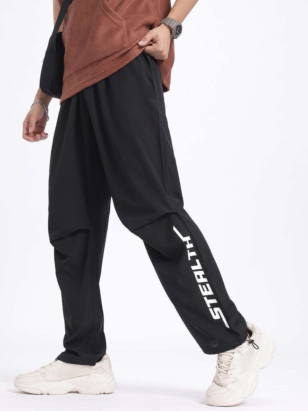 

glitchez Men Urban Revival Typography Print Regular Fit Track Pants with Toggle Hem, Black