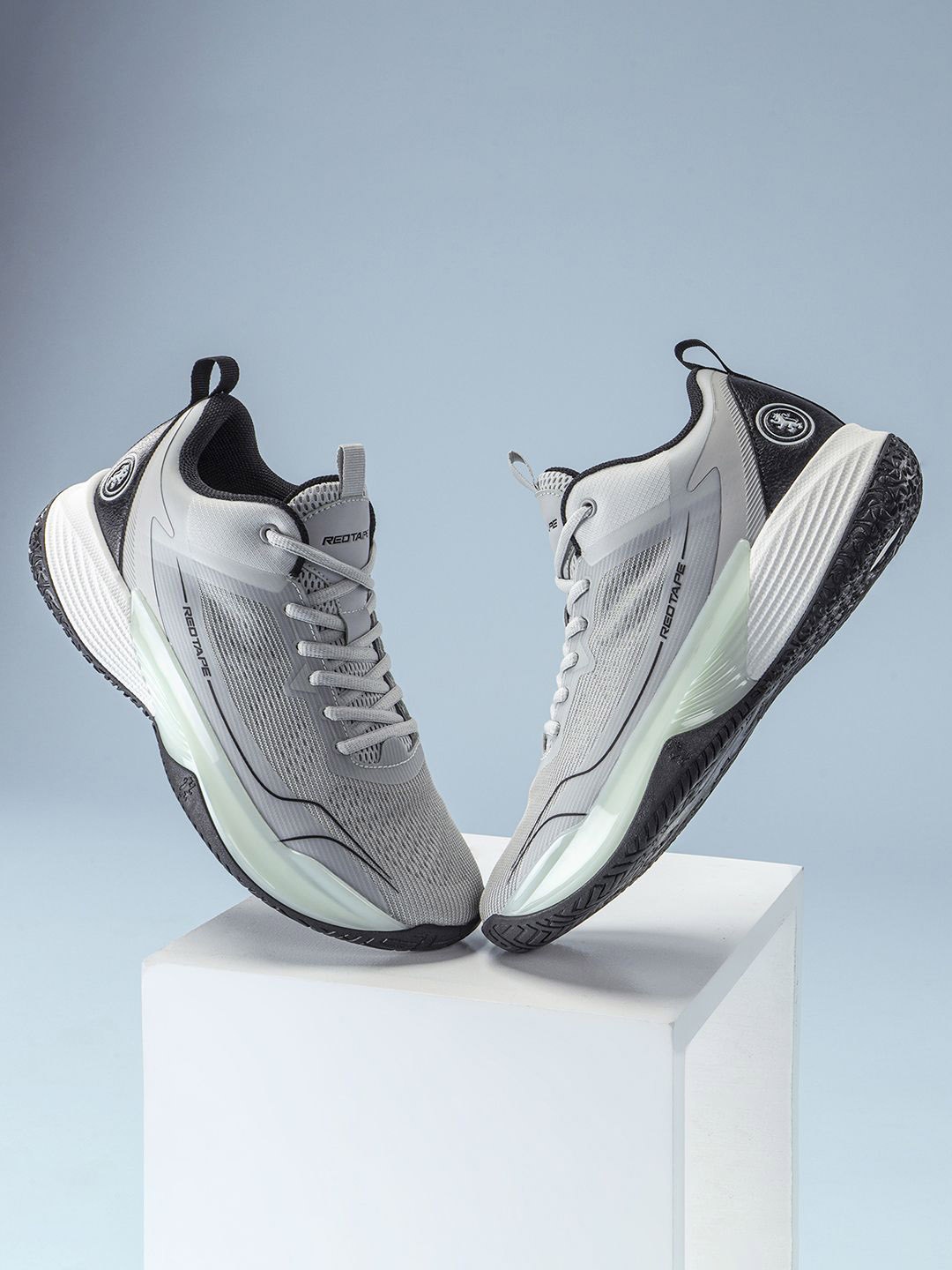 

Red Tape Men Textured Sneakers, Grey