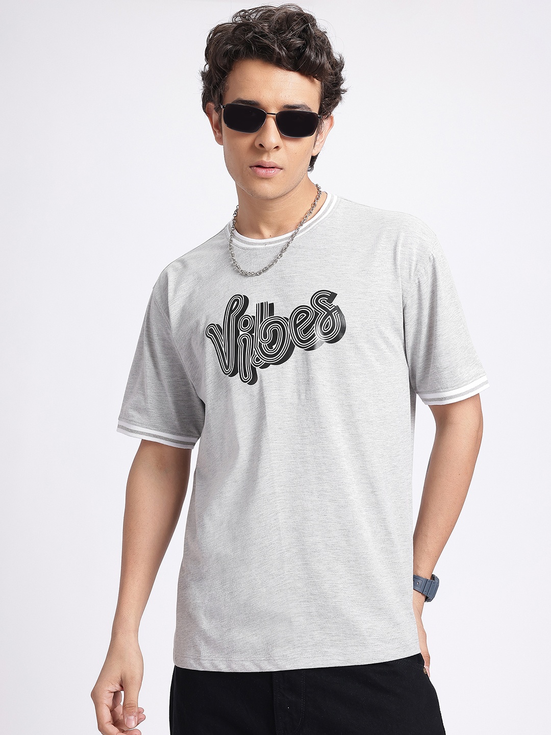 

glitchez Vibe Check Printed T-shirt, Grey melange