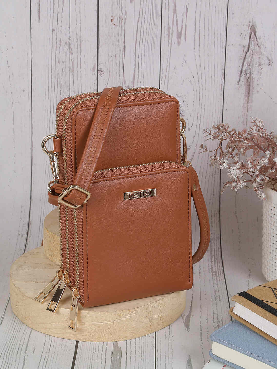 

Metro Women Sling Bag, Tan