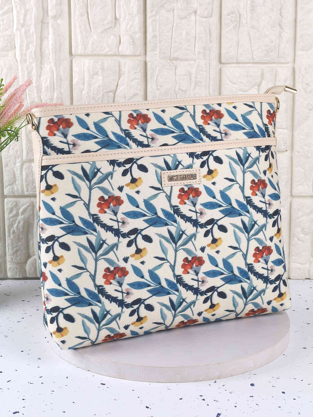 

Metro Floral Printed Structured Sling Bag with Quilted, Beige