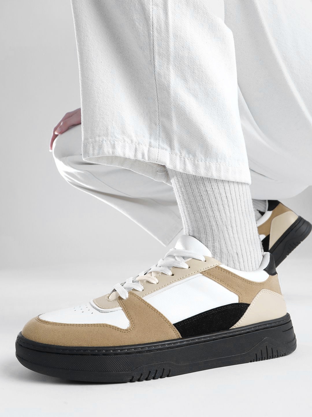 

The Roadster Lifestyle Co. Women Colourblocked Sneakers with Perforated Detail, Beige