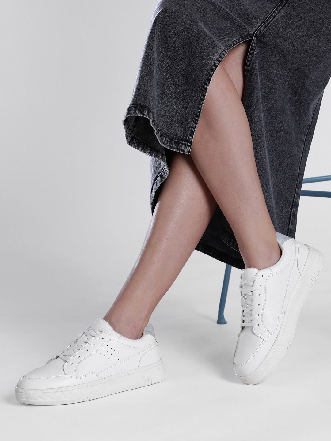 

Roadster The Lifestyle Co. Women Everyday Sneakers, White