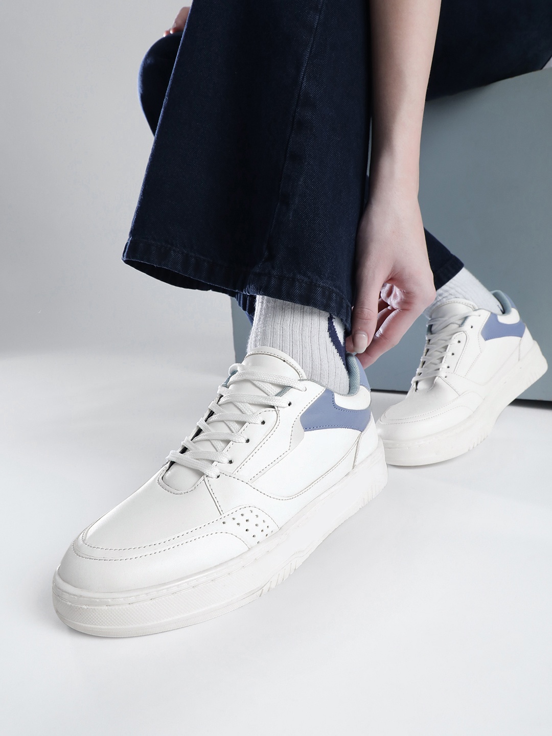 

Roadster The Life Co. Women Everyday Sneakers, White