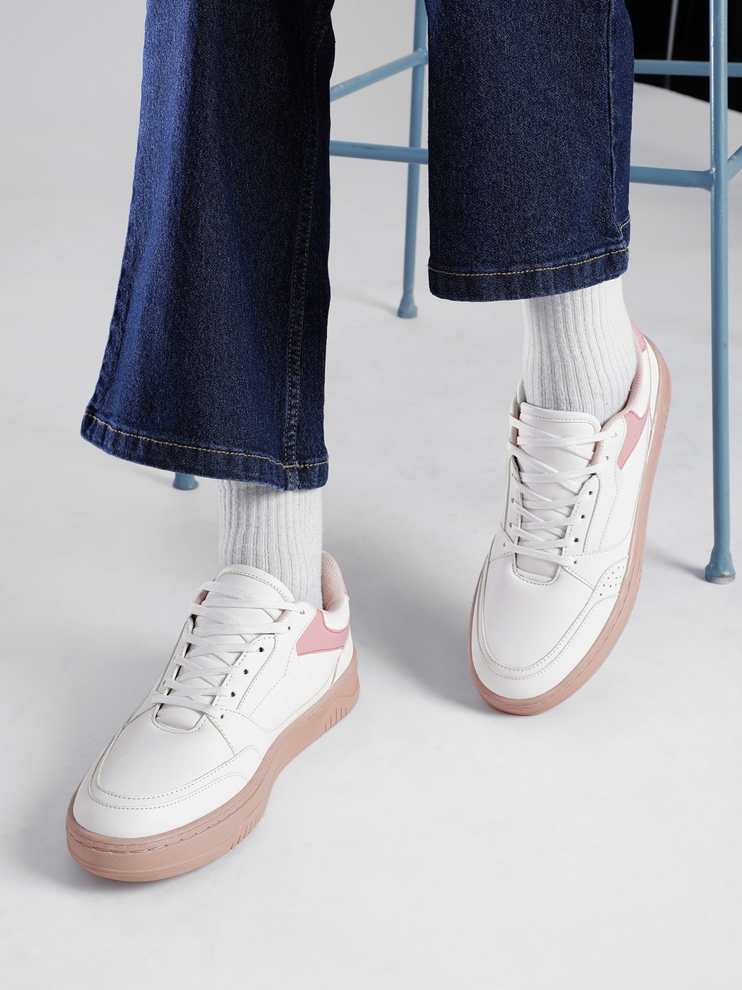 

The Roadster Life Co. Women Everyday Sneakers, White