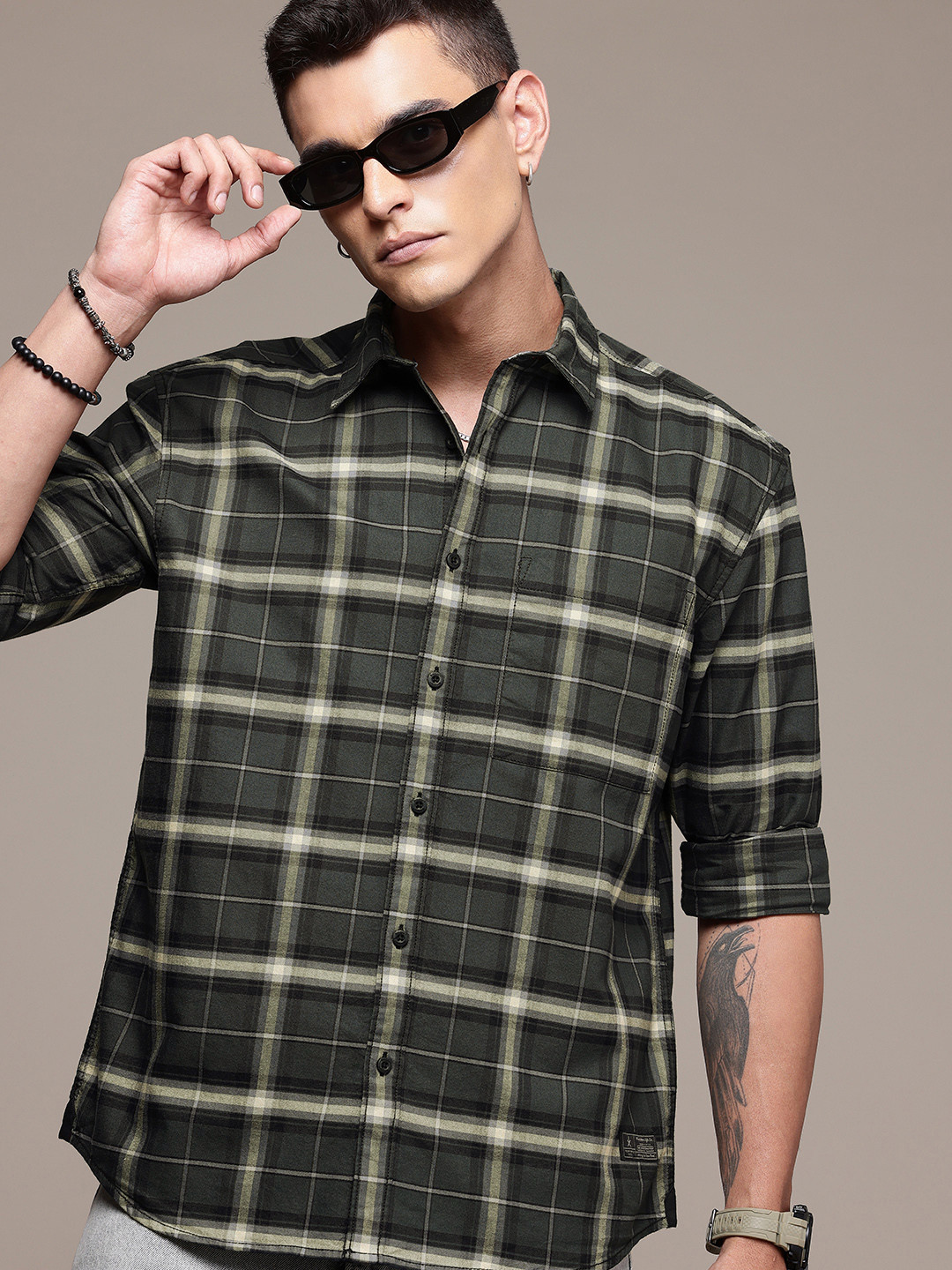 

The Roadster Life Co. Relaxed Fit Checked Drop-Shoulder Sleeves Pure Cotton Casual Shirt, Green