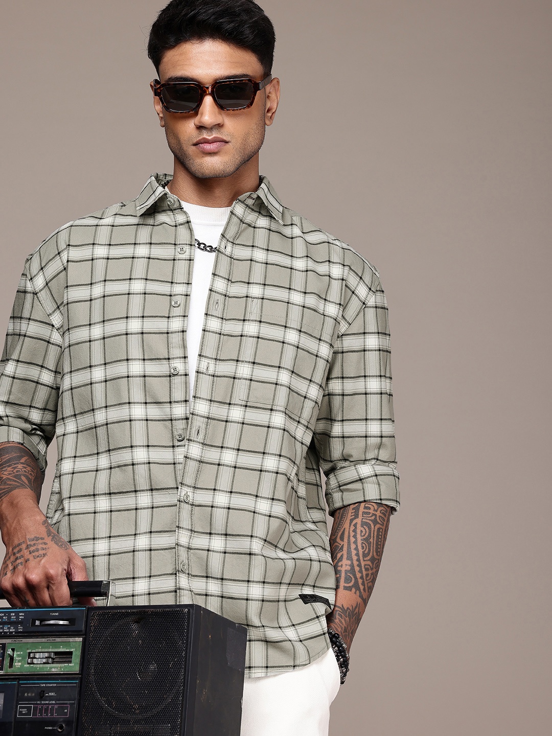 

The Roadster Life Co. Pure Cotton Tartan Checks Opaque Relaxed Fit Casual Shirt, Grey
