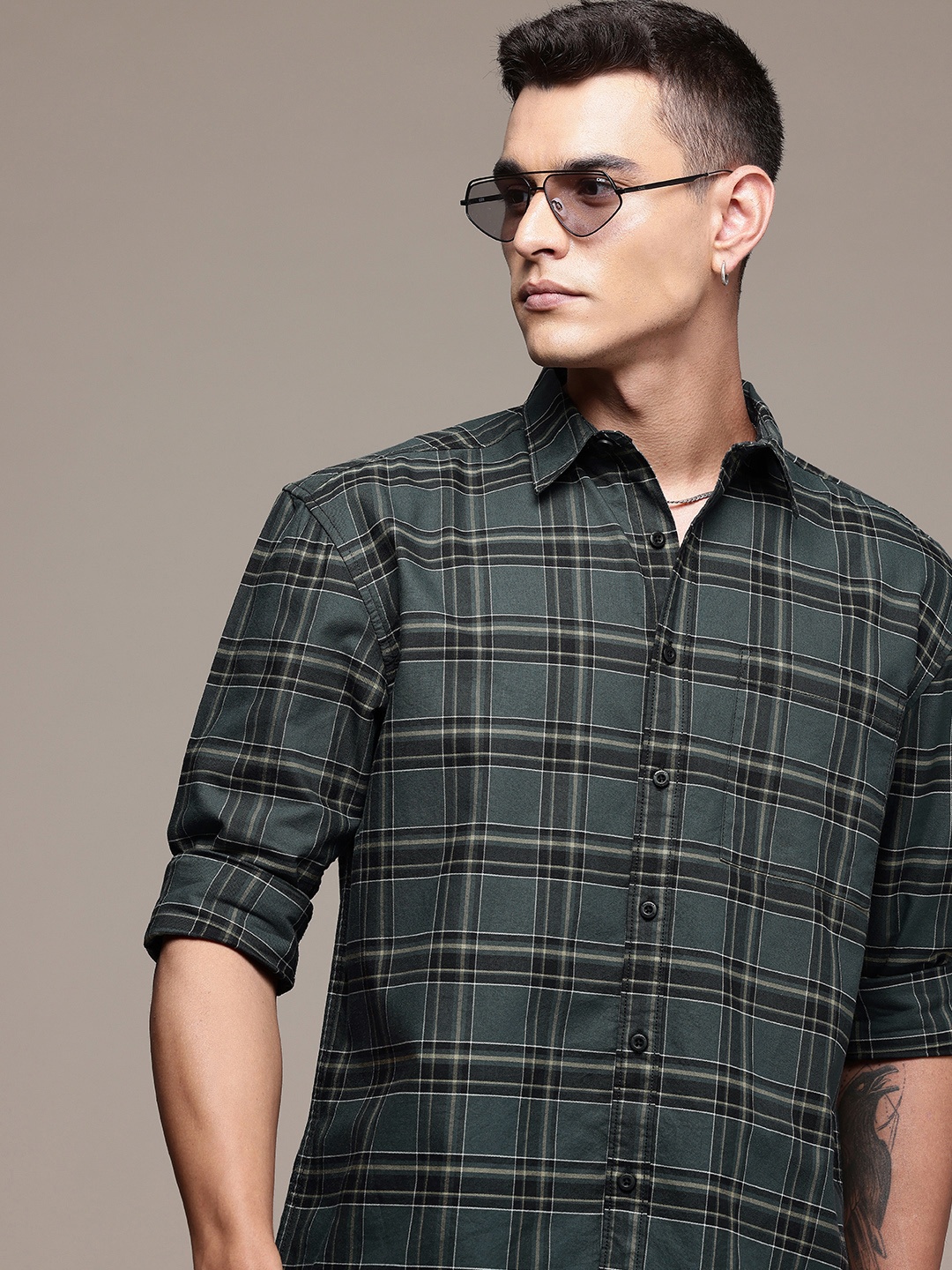 

The Roadster Life Co. Relaxed Fit Checked Drop-Shoulder Sleeves Pure Cotton Casual Shirt, Teal