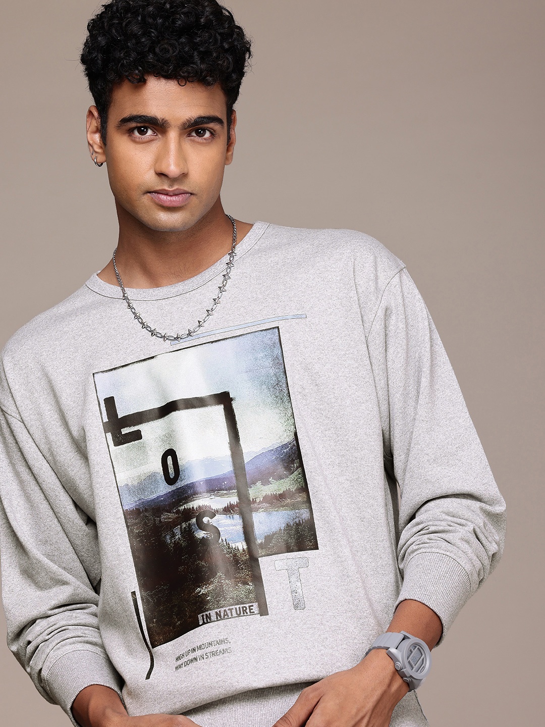 

The Roadster Lifestyle Co. Men Printed Relaxed Fit Sweatshirt, Grey melange