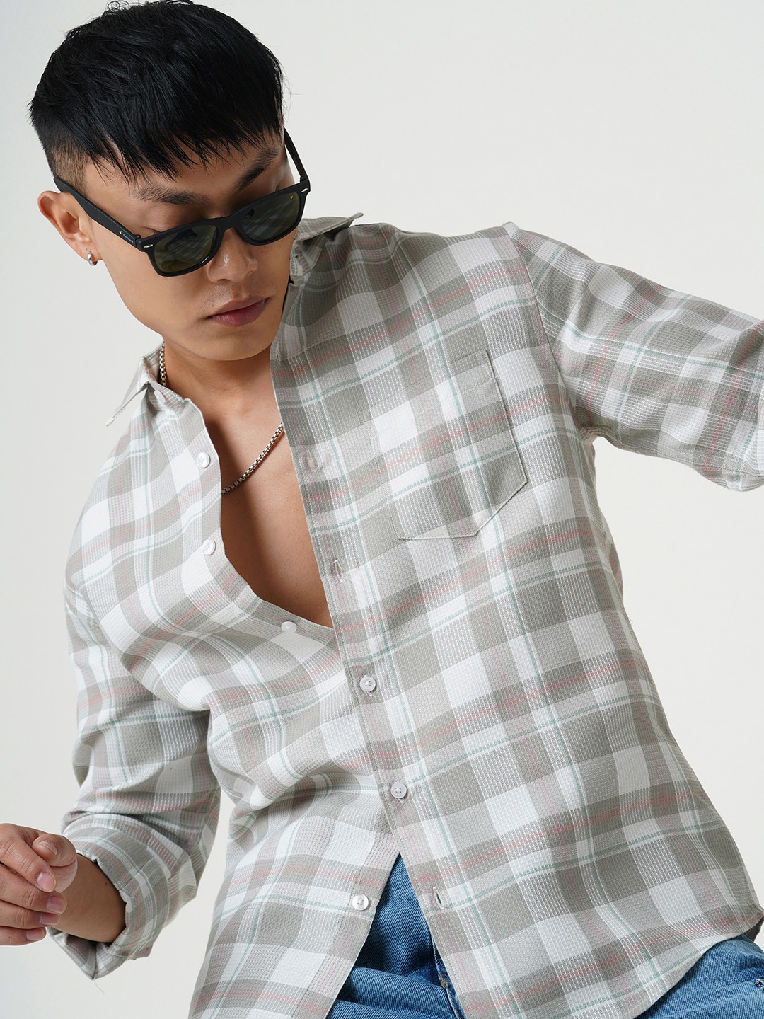 

VASTRADO Men Classic Spread Collar Checked Cotton Slim Fit Casual Shirt, Green