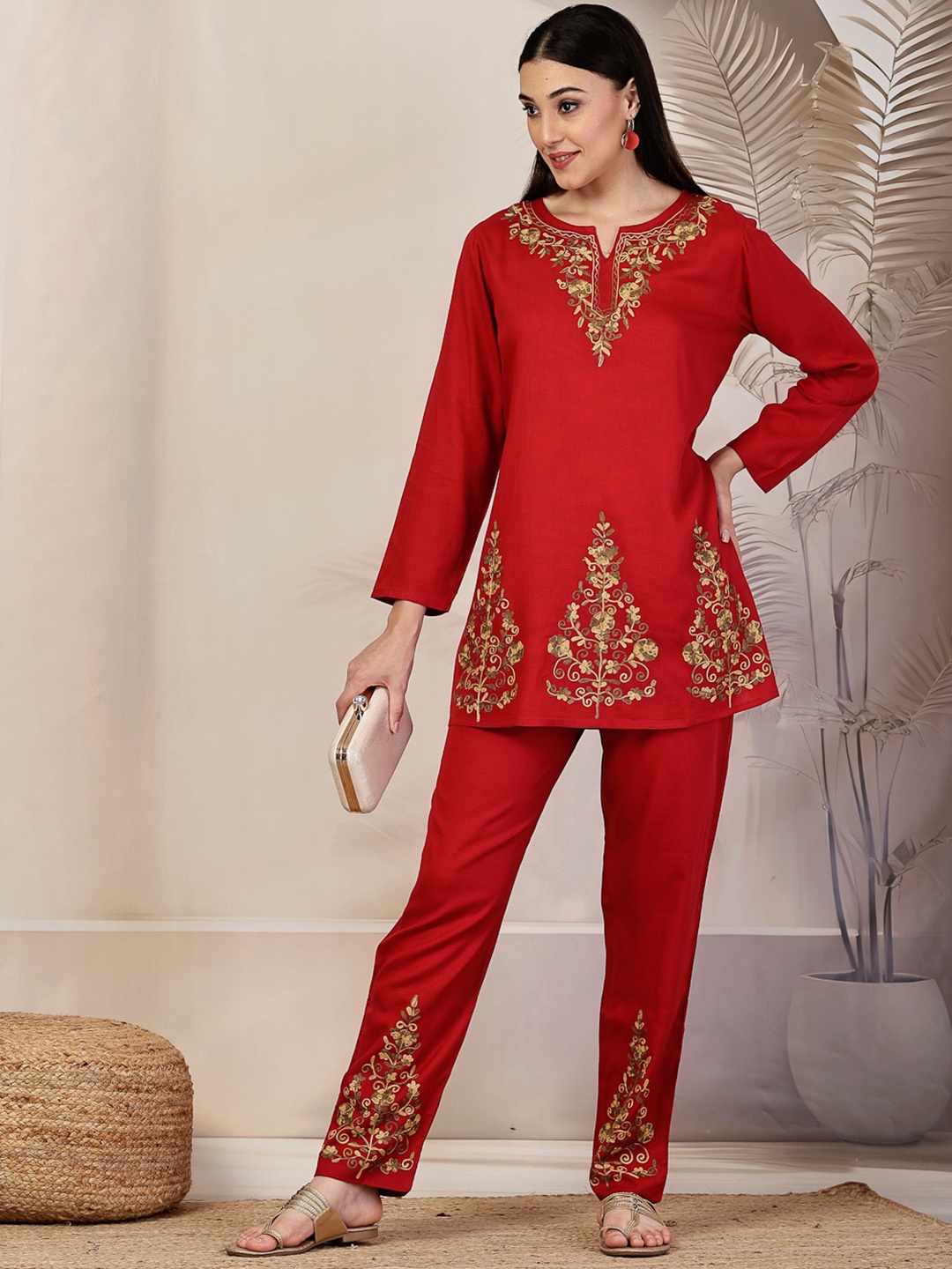 

Qazmi Gulnaz Aari Work A-Line CoOrd Set, Red