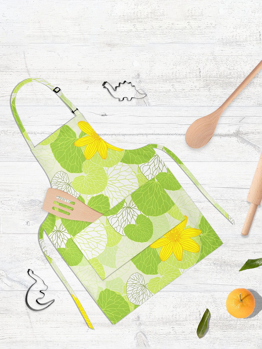 

ArtzFolio Kids Green & White Printed Cotton Aprons