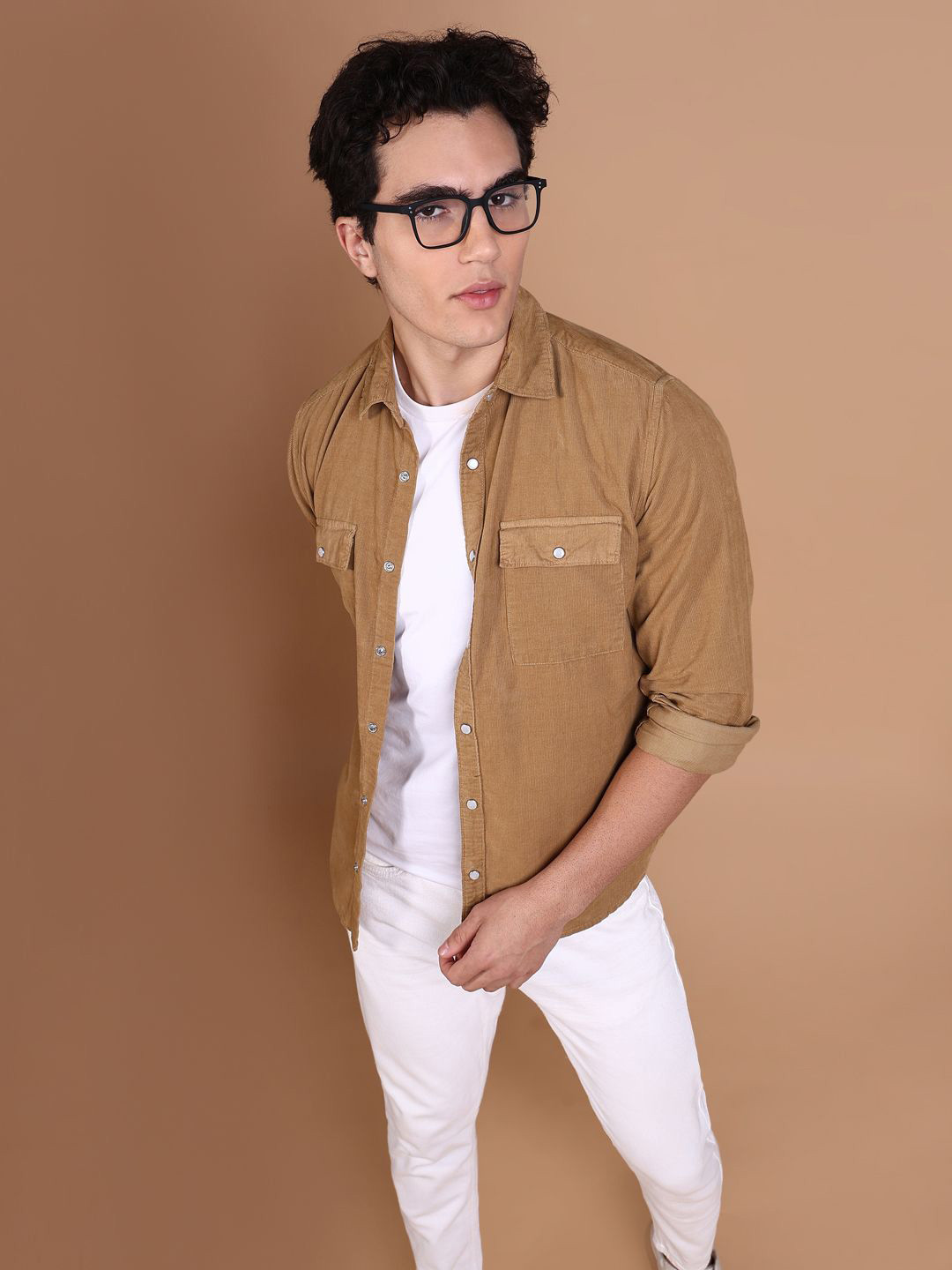 

SHOWOFF Men Comfort Spread Collar Textured Casual Shirt, Brown