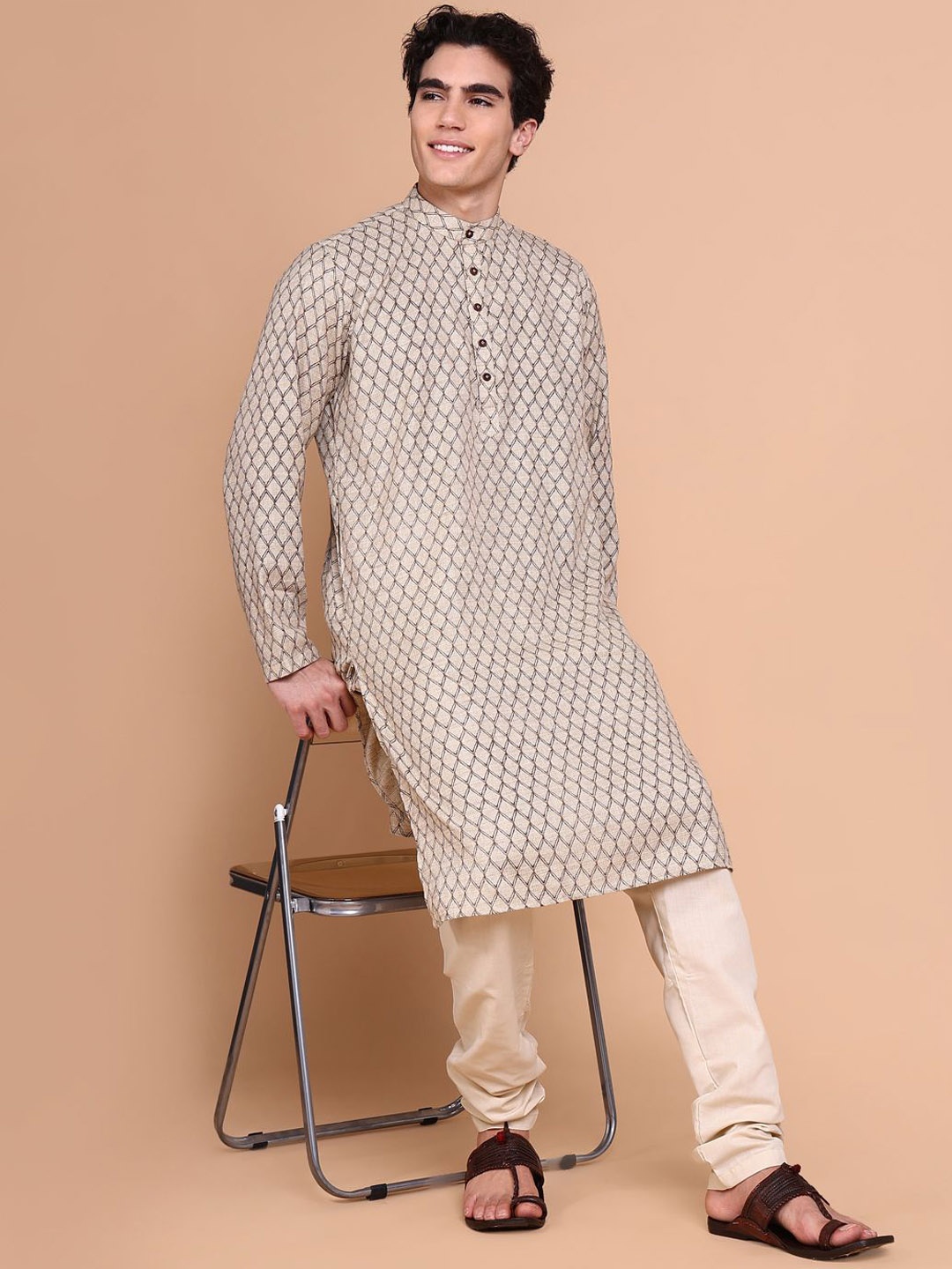 

SHOWOFF Geometric Woven Design Band Collar Long Sleeves Regular Kurta With Trouser, Beige