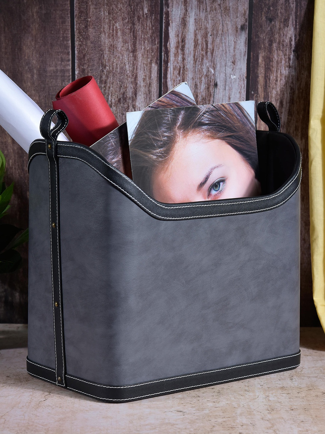 

Premsons Grey & Black Magazine Holder