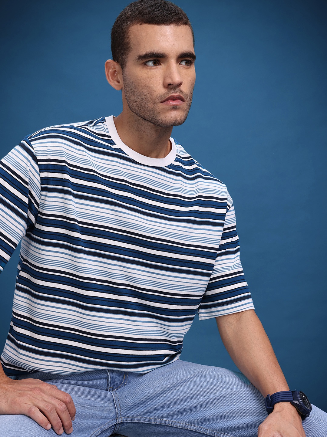 

The Roadster Life Co. Men Striped Relaxed Fit T-shirt, White