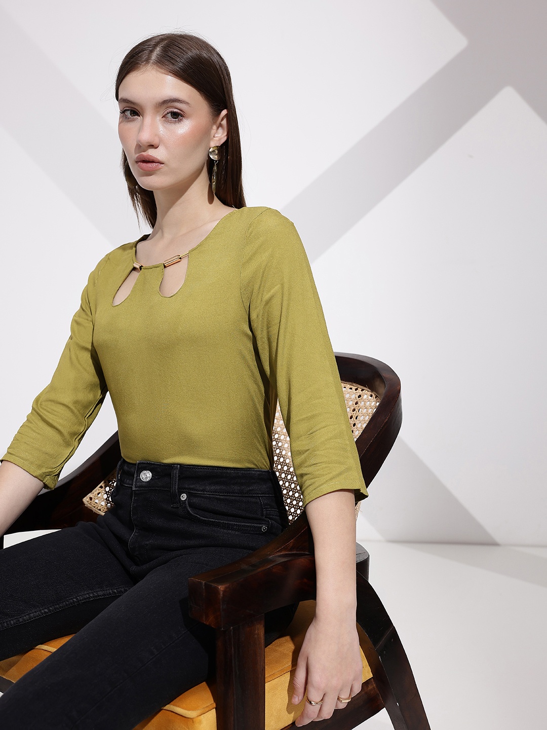 

her by invictus Cut Out Detailed Regular Top, Green