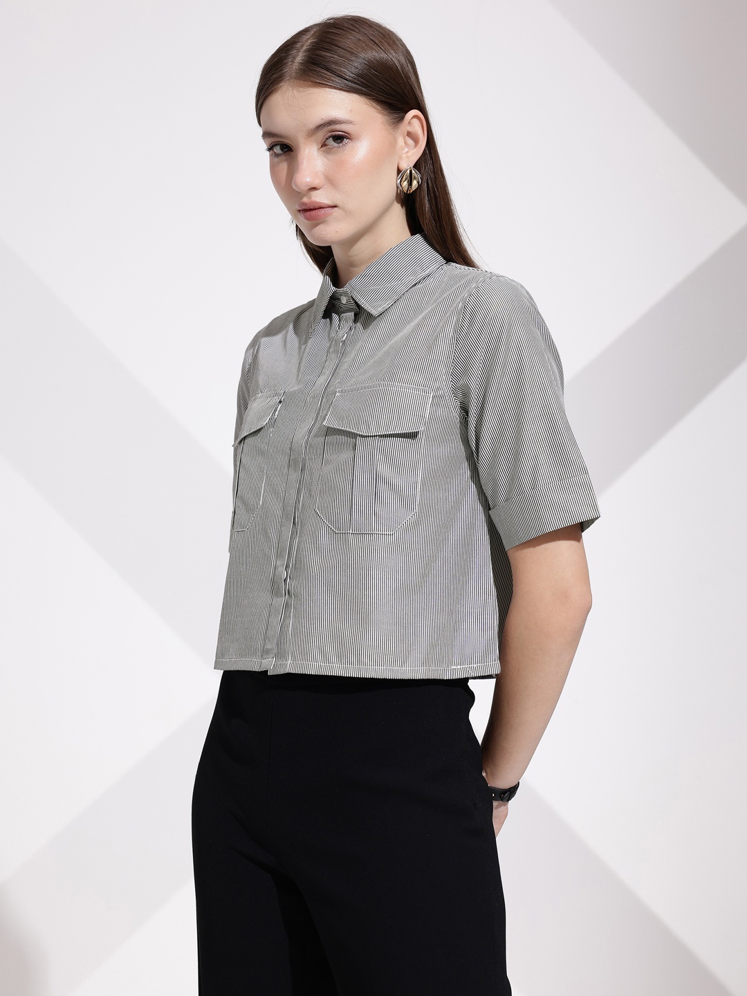 

her by invictus Striped Boxy Semiformal Shirt, Black