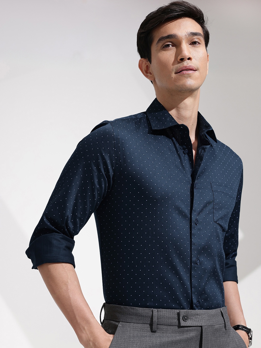

INVICTUS Urban Slim Fit Opaque Polka Dot Printed Pure Cotton Formal Shirt, Navy blue