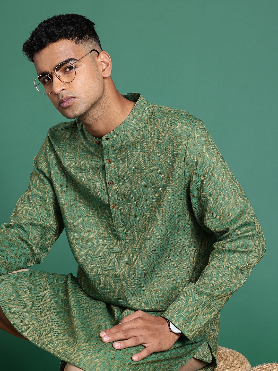 

Sangria Geometric Woven Design Band Collar Pure Cotton Straight Kurta, Green