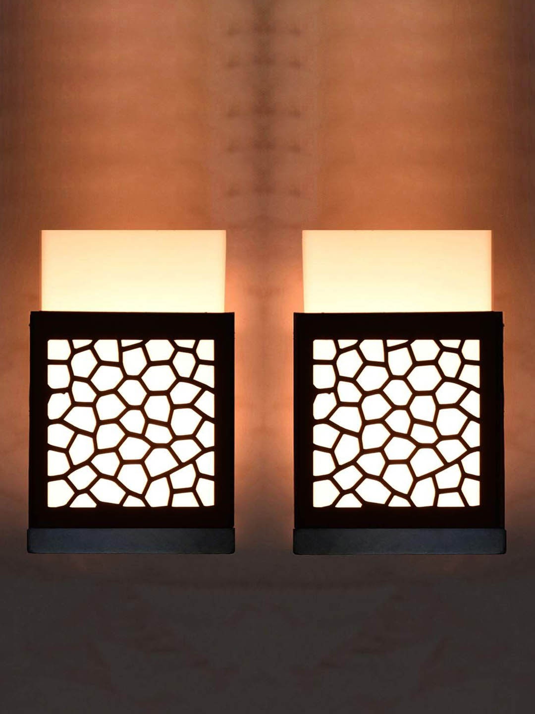 

Gojeeva Black 2 Pieces Textured Wooden Square Shaped Wall Lamps