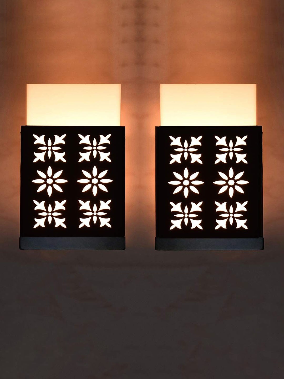 

Gojeeva Black & White 2 Pieces Textured Wooden Square Shaped Wall Lamps