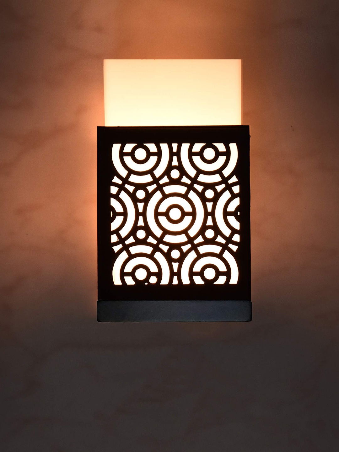 

Gojeeva Black & White Textured Wooden Square Shaped Wall Lamp