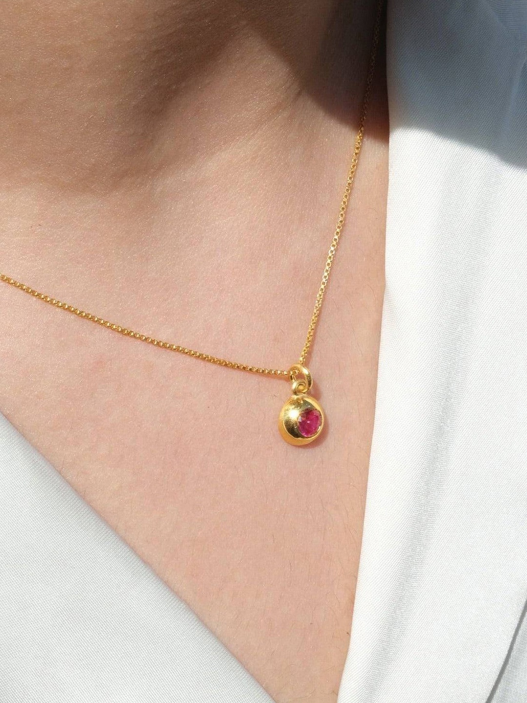 

Anushka Jain Jewellery 925 Sterling Silver Gold Plated CZ Stone Studded Pendant With Chain