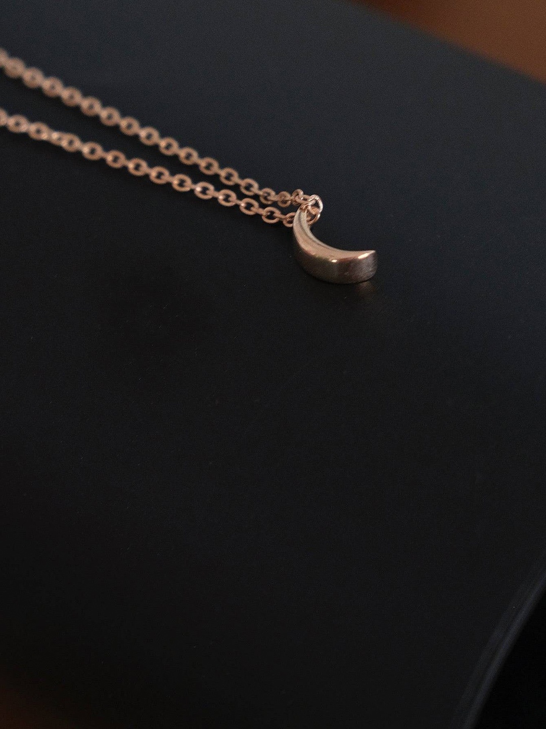 

Anushka Jain Jewellery 925 Sterling Silver Gold Plated Pendant With Chain