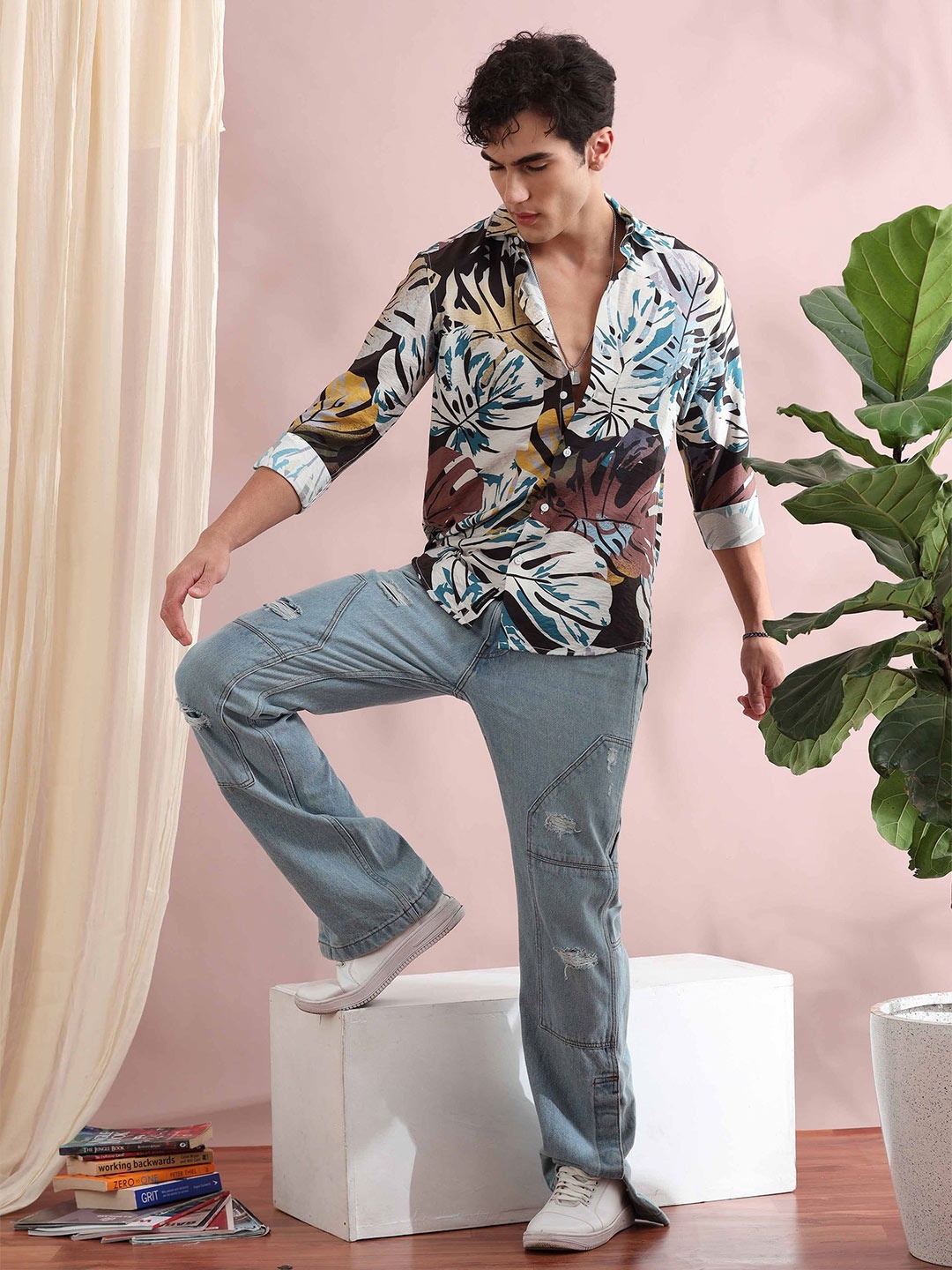 

HOUSE OF MAHNOTS Men Classic Opaque Printed Casual Shirt, Multi
