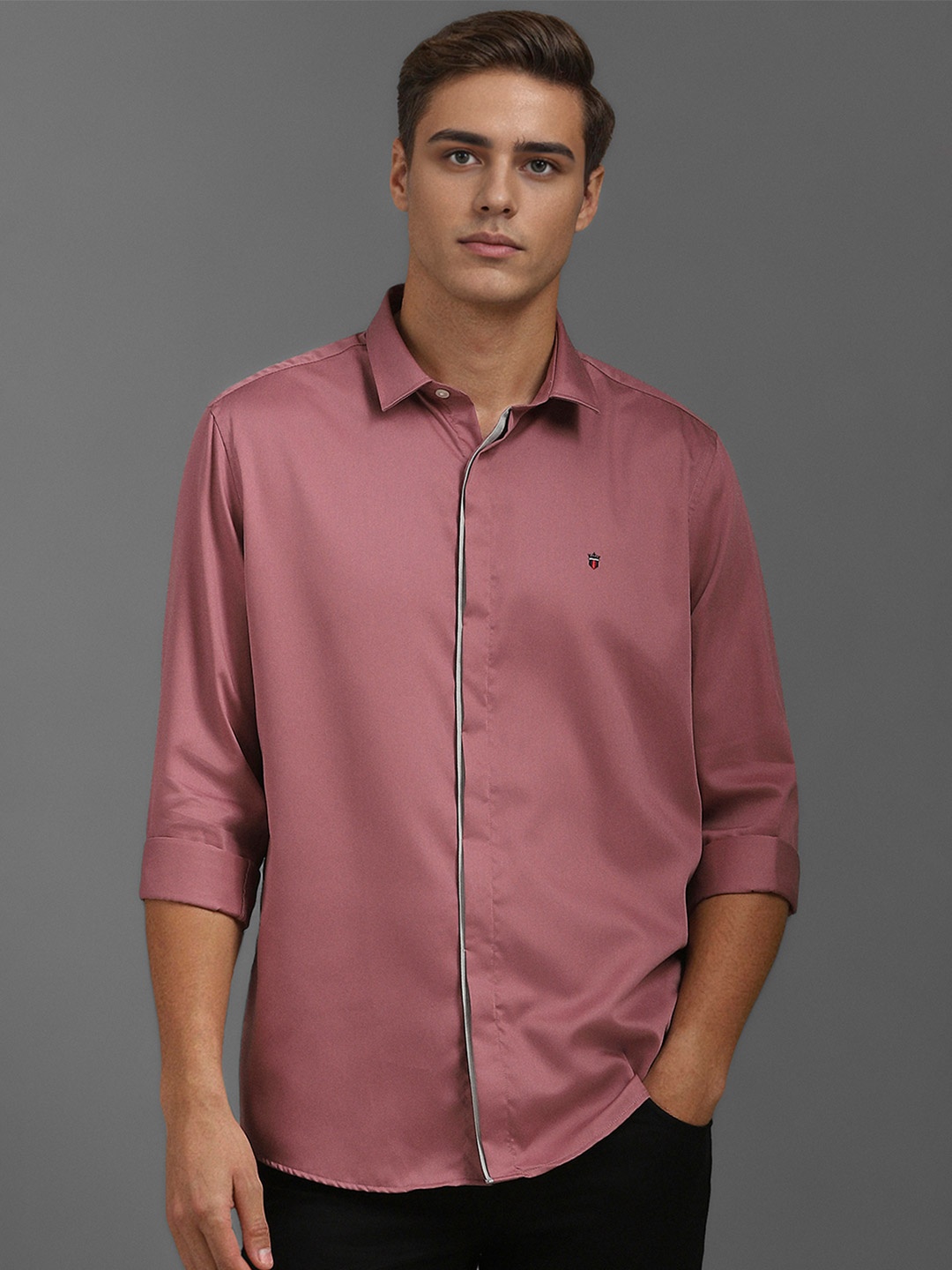 

Louis Philippe Sport Men Solid Slim Fit Opaque Casual Shirt, Pink