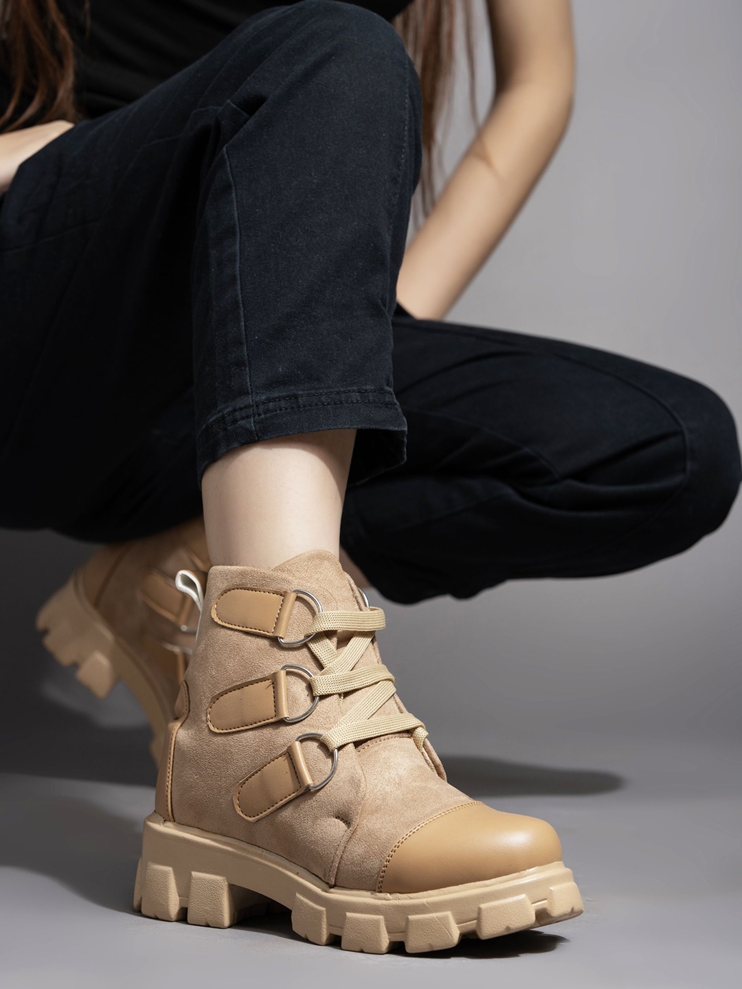 

The Roadster Lifestyle Co. Women Heeled Mid-Top Chunky Regular Boots, Beige