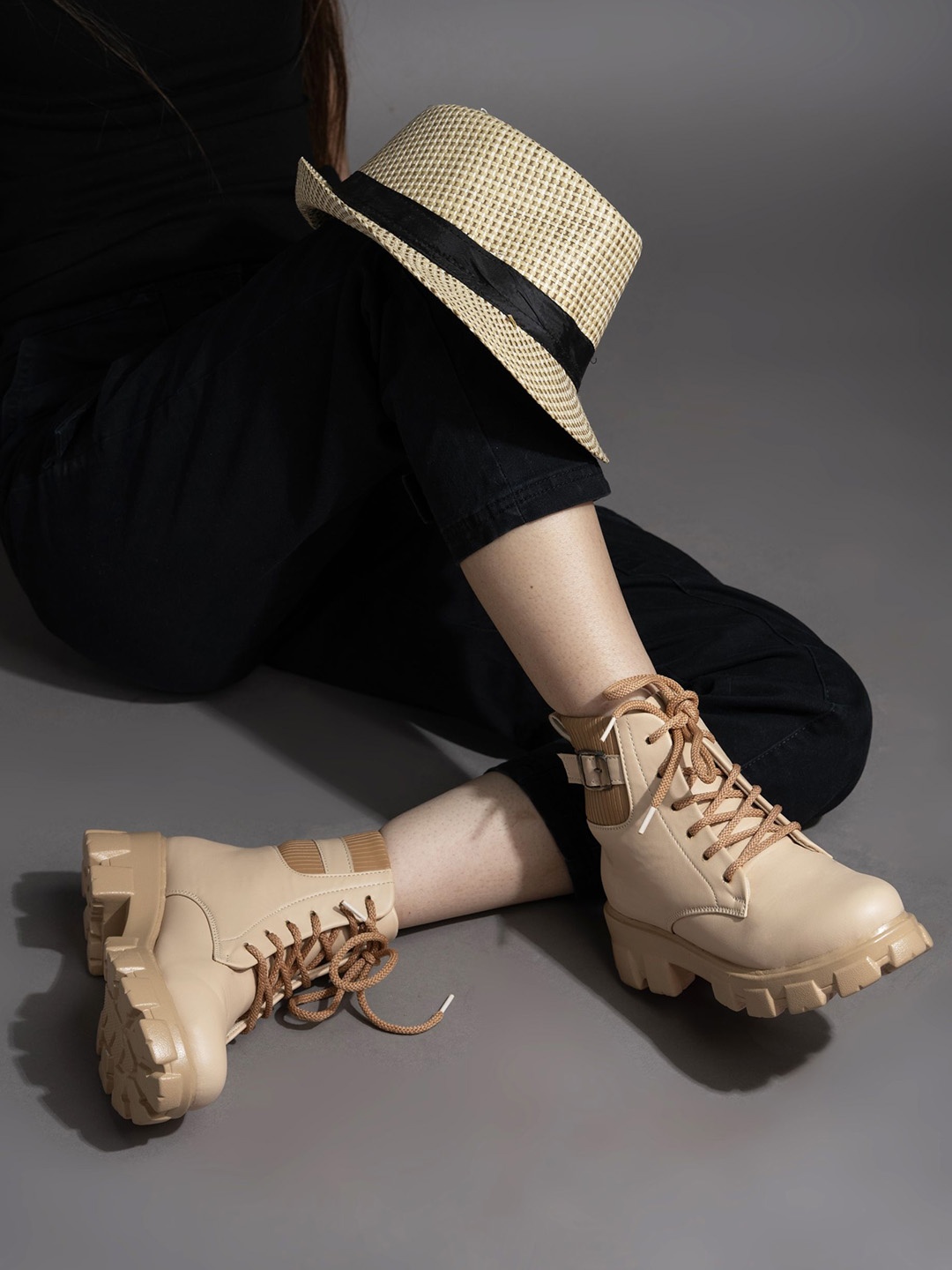 

The Roadster Lifestyle Co. Women Round Toe Block Heel Chunky Boots, Beige
