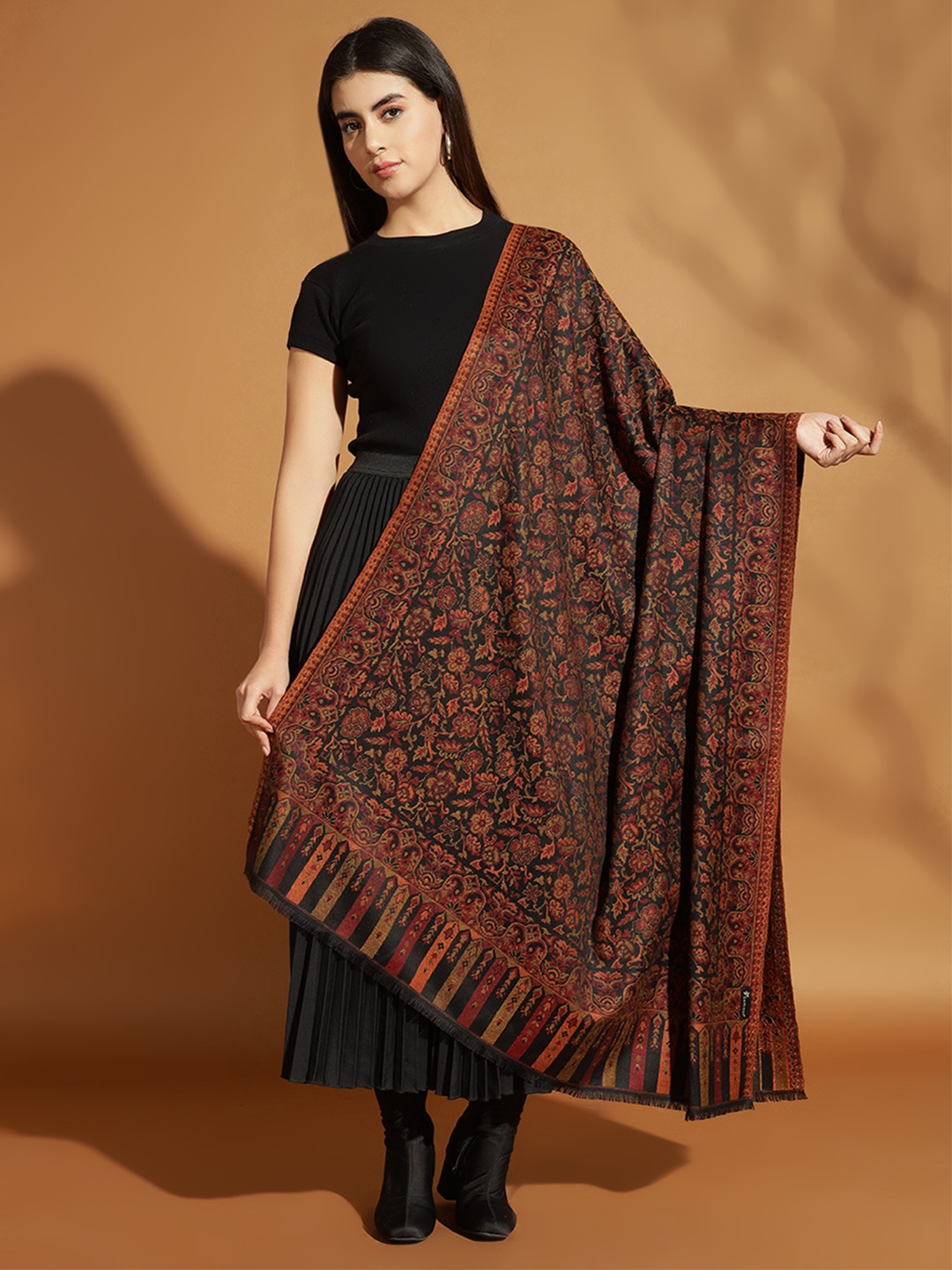 

Zamour Floral Jacquard Woven Design Shawl, Black