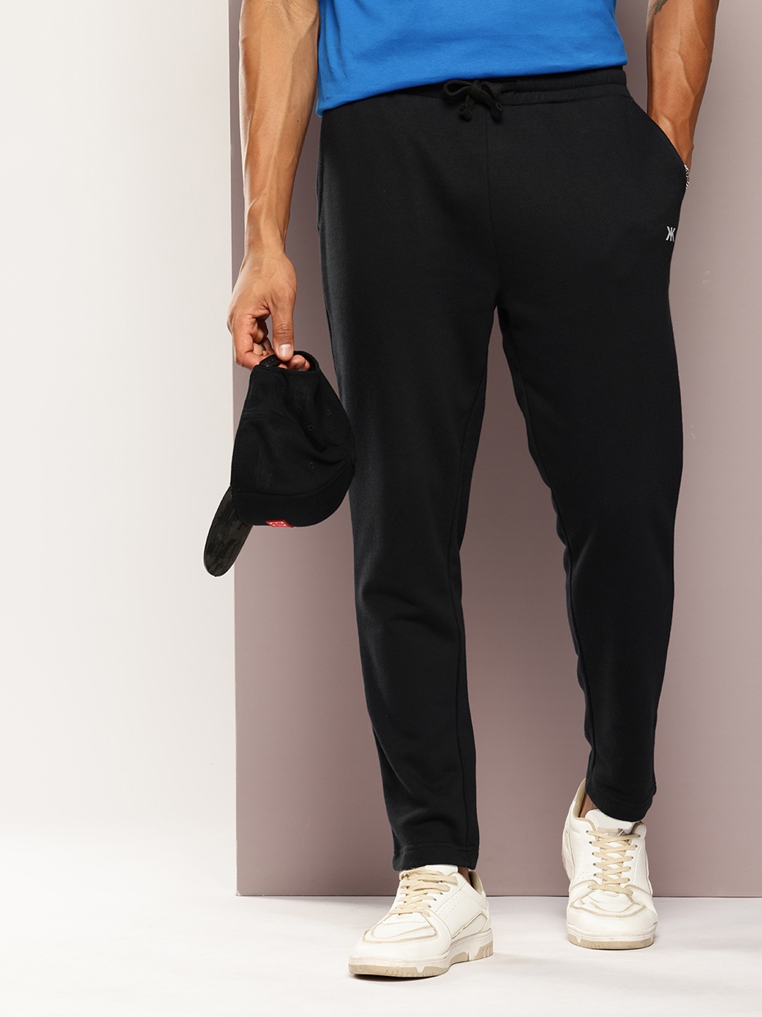 

Kook N Keech Men Solid Slim Fit Track Pant, Black